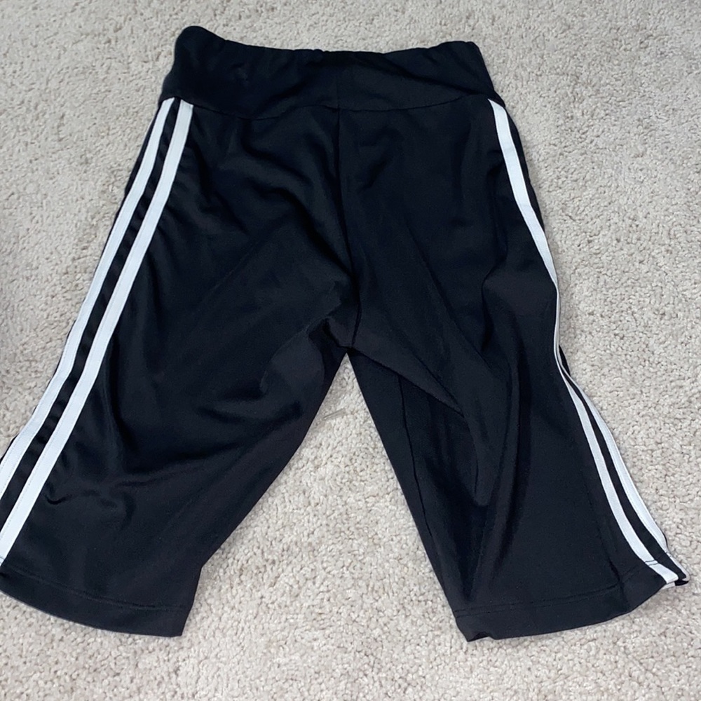 Adidas biking shorts - Picture 4 of 4